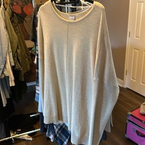Chicos sz 2 oatmeal sweater never worn